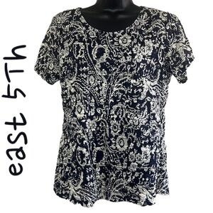 East 5th Navy Blue/White Scoop Neck Pull-over Short Sleeve Blouse Size L